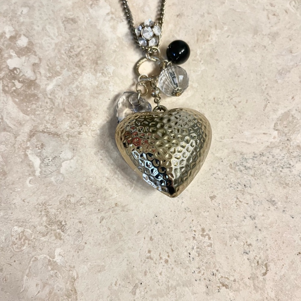 4 Statement necklace(s) bundle silver and gold